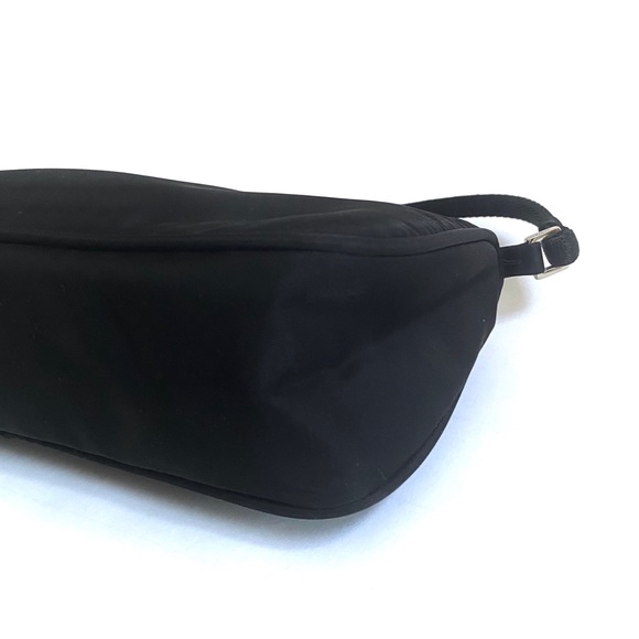 SOLD ✨ Prada Nylon Black Pochette - Picture 4 of 7
